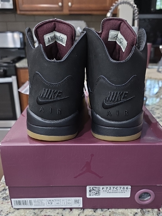 Nike Other - Nike Air Jordan 5 High Top Sneakers - Black & Burgundy Lining